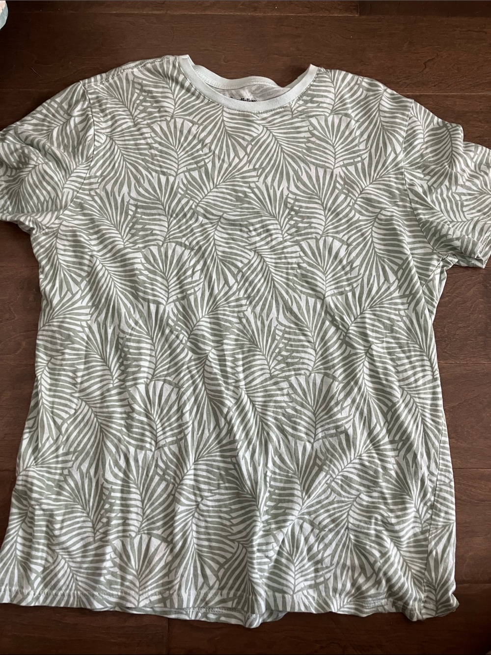 Goodfellow & Co Sage Palm-Print Short Sleeve Tee